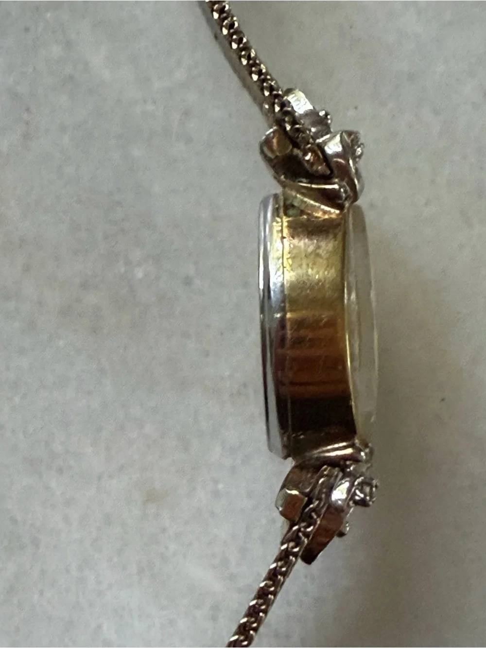 Vintage Benrus 21 Jewel Ladies Wristwatch Manual Wind Mesh Band - Running!